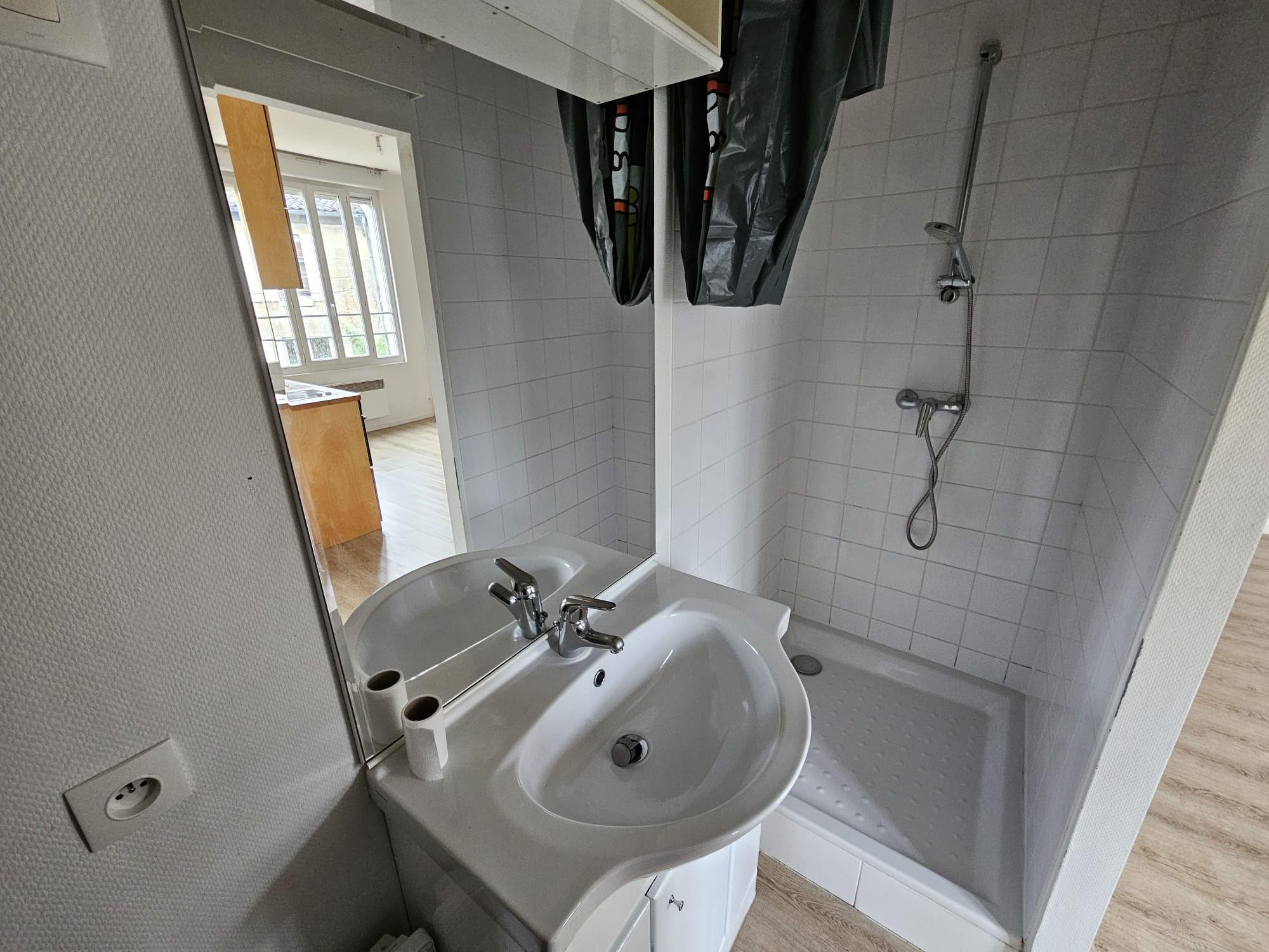 BORDEAUX – Rue de Landiras – Charmant T1bis – 31m2