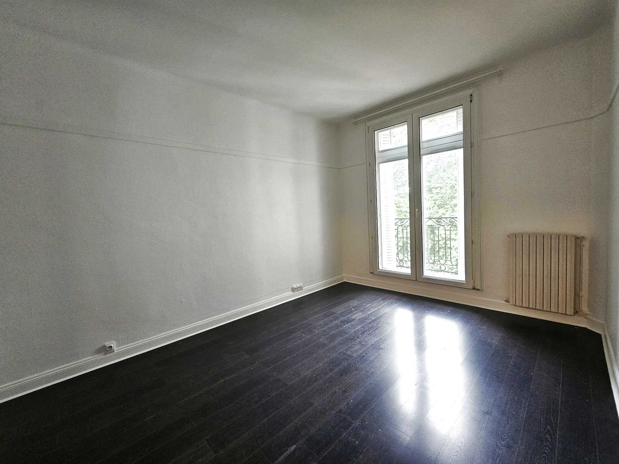 Bordeaux Quinconces – Spacieux T2 au calme de 75m2 – Chauffage inclus