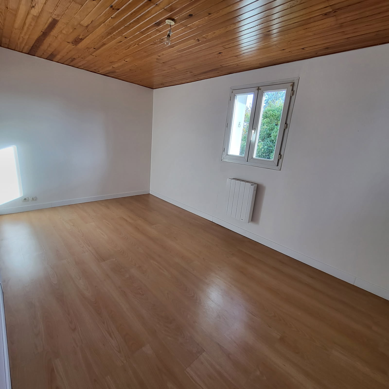 VILLENAVE D’ORNON QUARTIER SAINT BRIS ALLEE DUBOS MAISON DUPLEX T 03