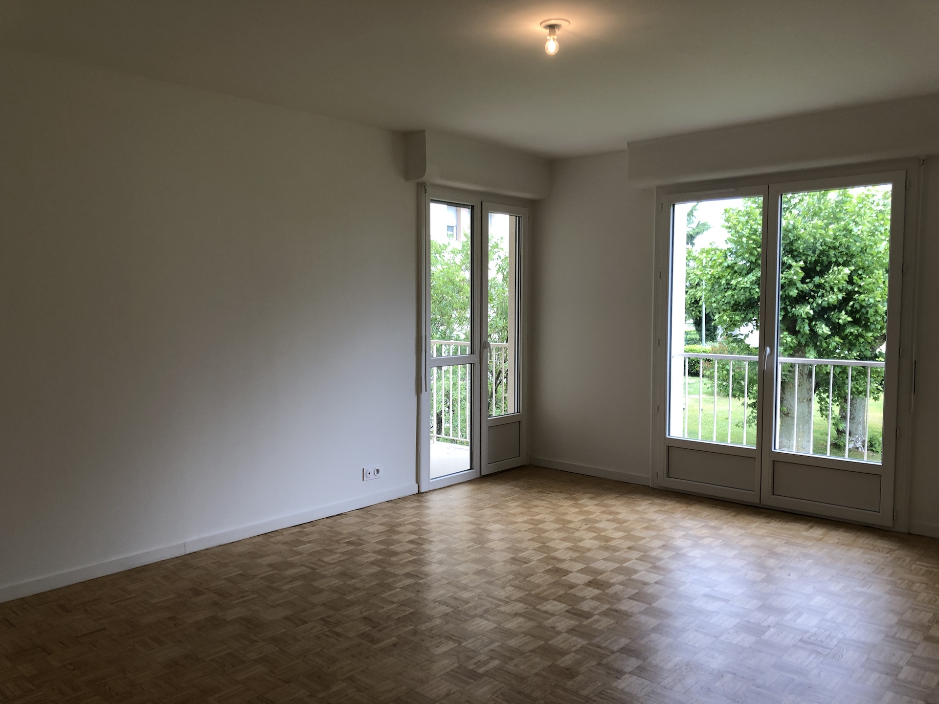 TALENCE FORUM – Rue de Suzon – Charmant T3 de 70 m2 avec balcon et PKG