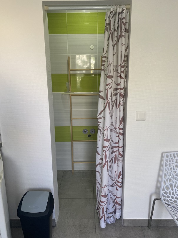 BEGLES Rue Jules Guesde Appartement T2 MEUBLE de 27.59