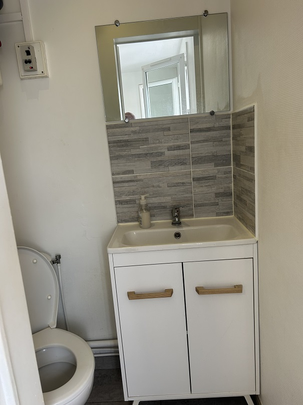 BEGLES Rue Jules Guesde Appartement T2 MEUBLE de 27.59