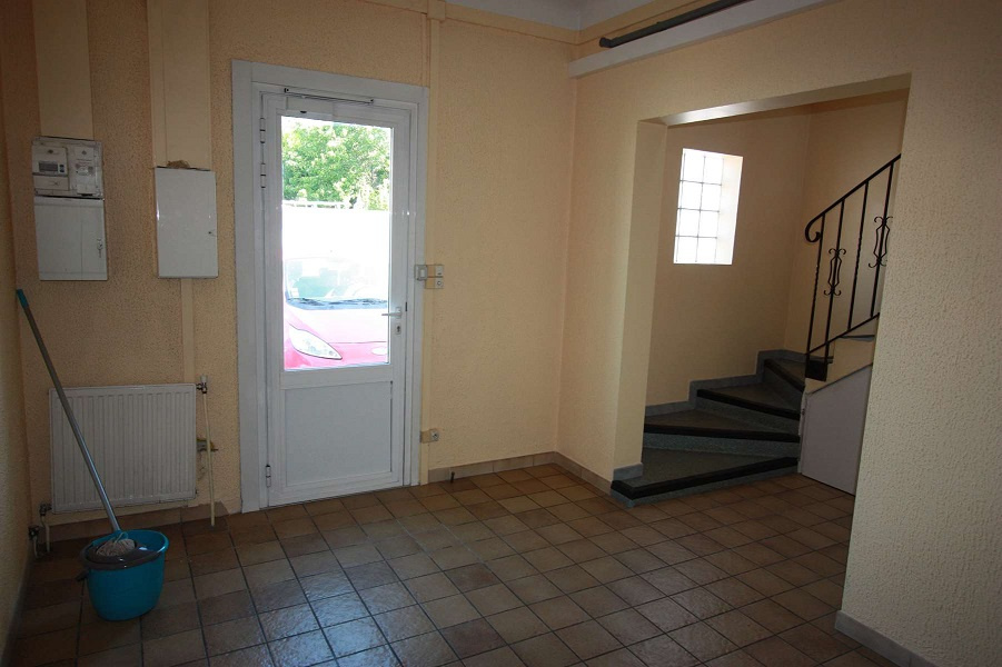 BEGLES Rue Jules Guesde Appartement T2 MEUBLE de 27.59