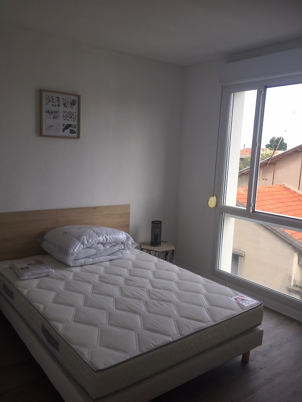  TALENCE RUE GAY APPARTEMENT T 02 MEUBLE