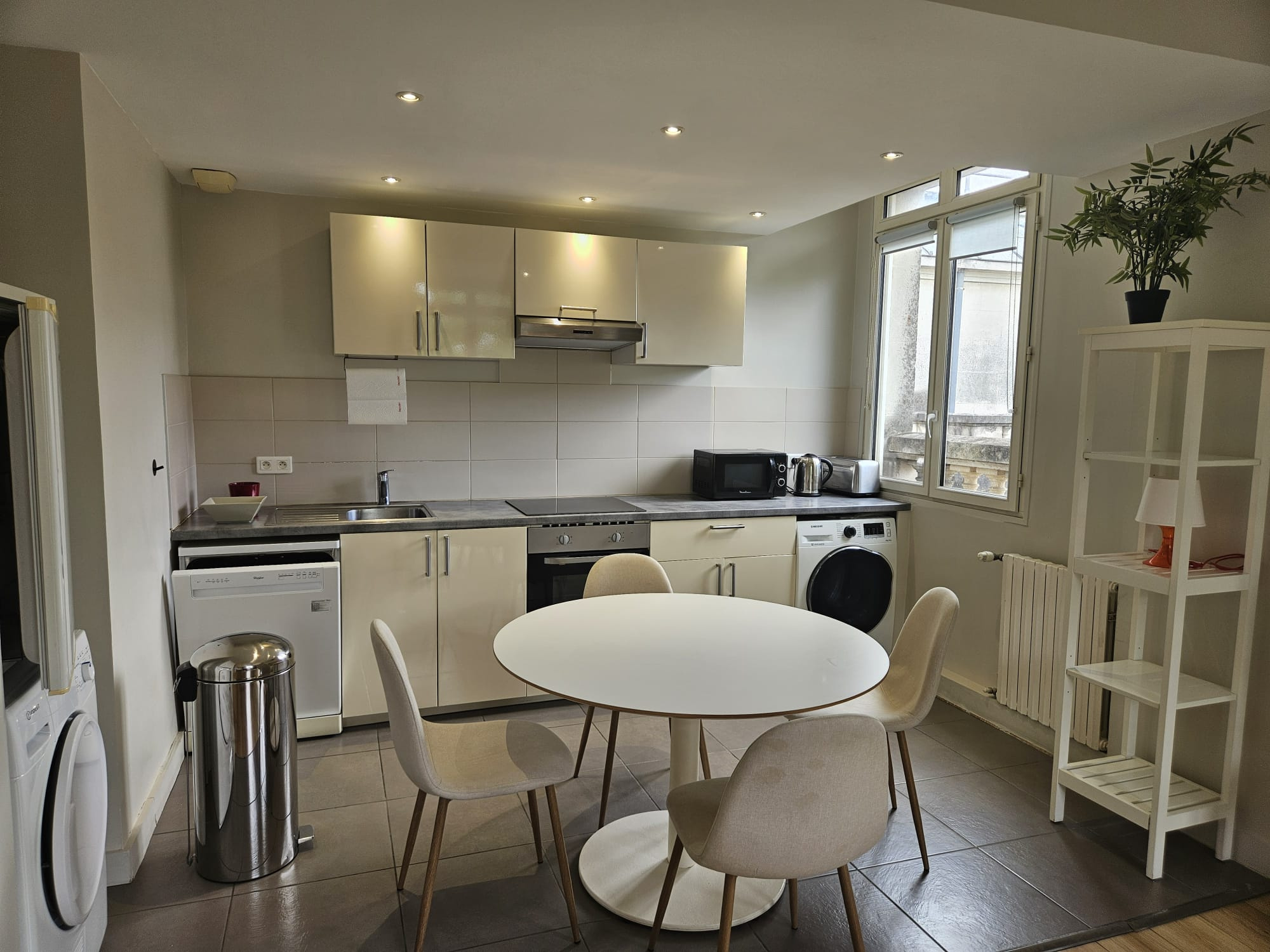 Bordeaux – Quinconces – Magnifique T3 meublé – vue imprenable