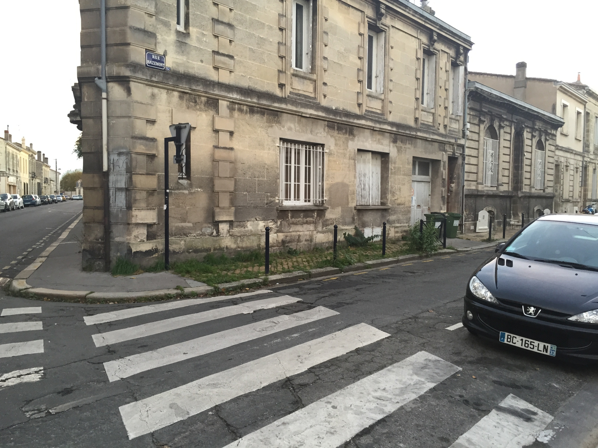 Bordeaux Nansouty – Joli Studio en Bon Etat Général