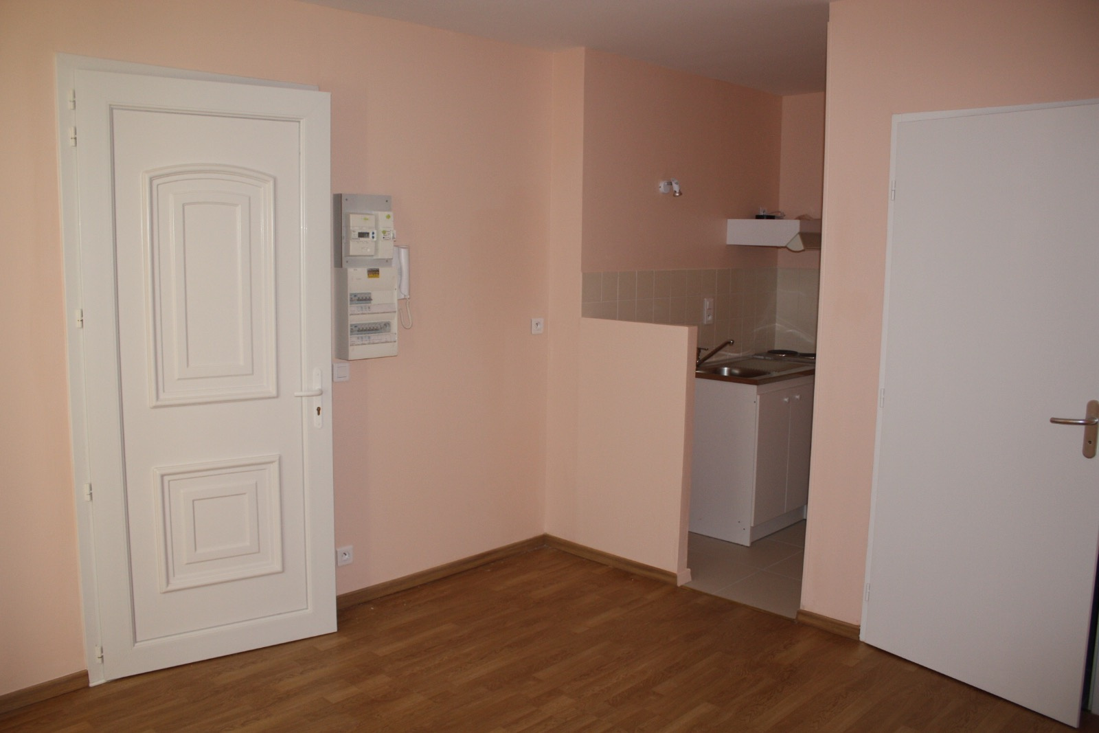 BORDEAUX Victoire (Rue Clément) – Joli Studio 20 M2 – idéal étudiant