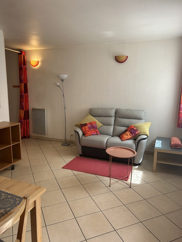 BORDEAUX Rue Des Gants Résidence Albret Saint Genes