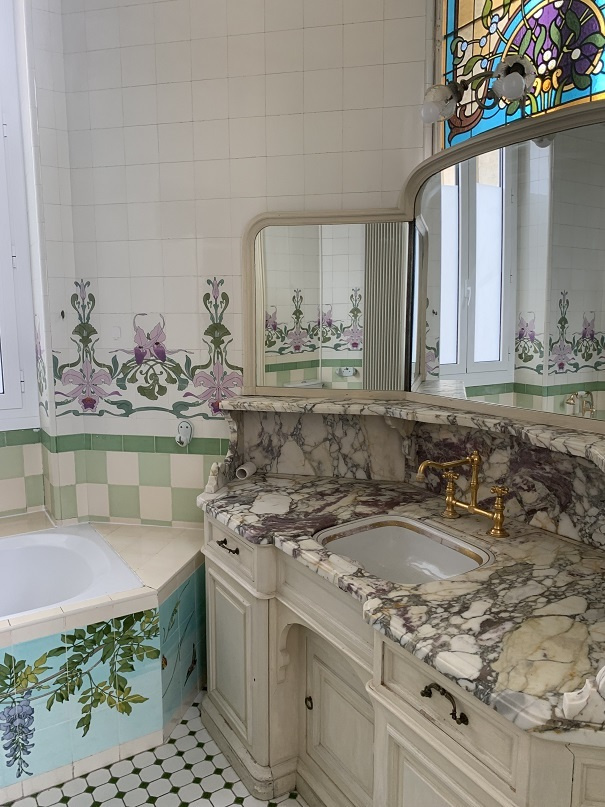 BOUILIAC Avenue De La Belle Etoile APPARTEMENT T 01 BIS C 10 de 48.14 m2  tout compris