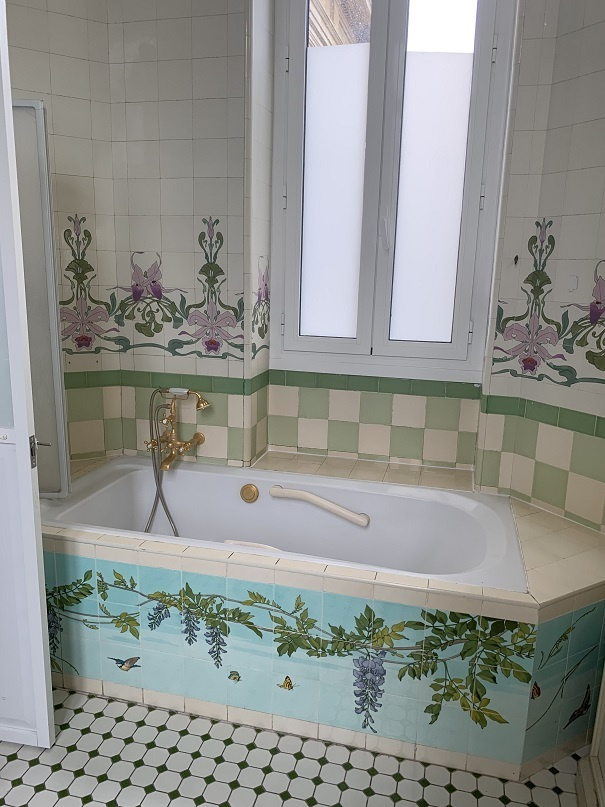 BOUILIAC Avenue De La Belle Etoile APPARTEMENT T 01 BIS C 10 de 48.14 m2  tout compris