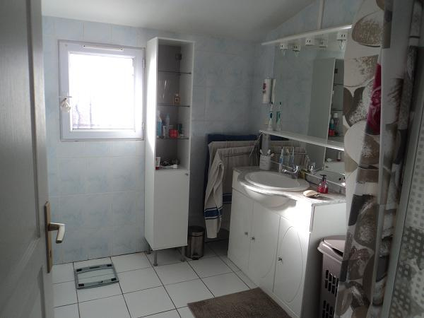 LE BARP   AVENUE DES PYRENEES  MAISON T 3 MEUBLEE  DUPLEX AVEC JARDIN