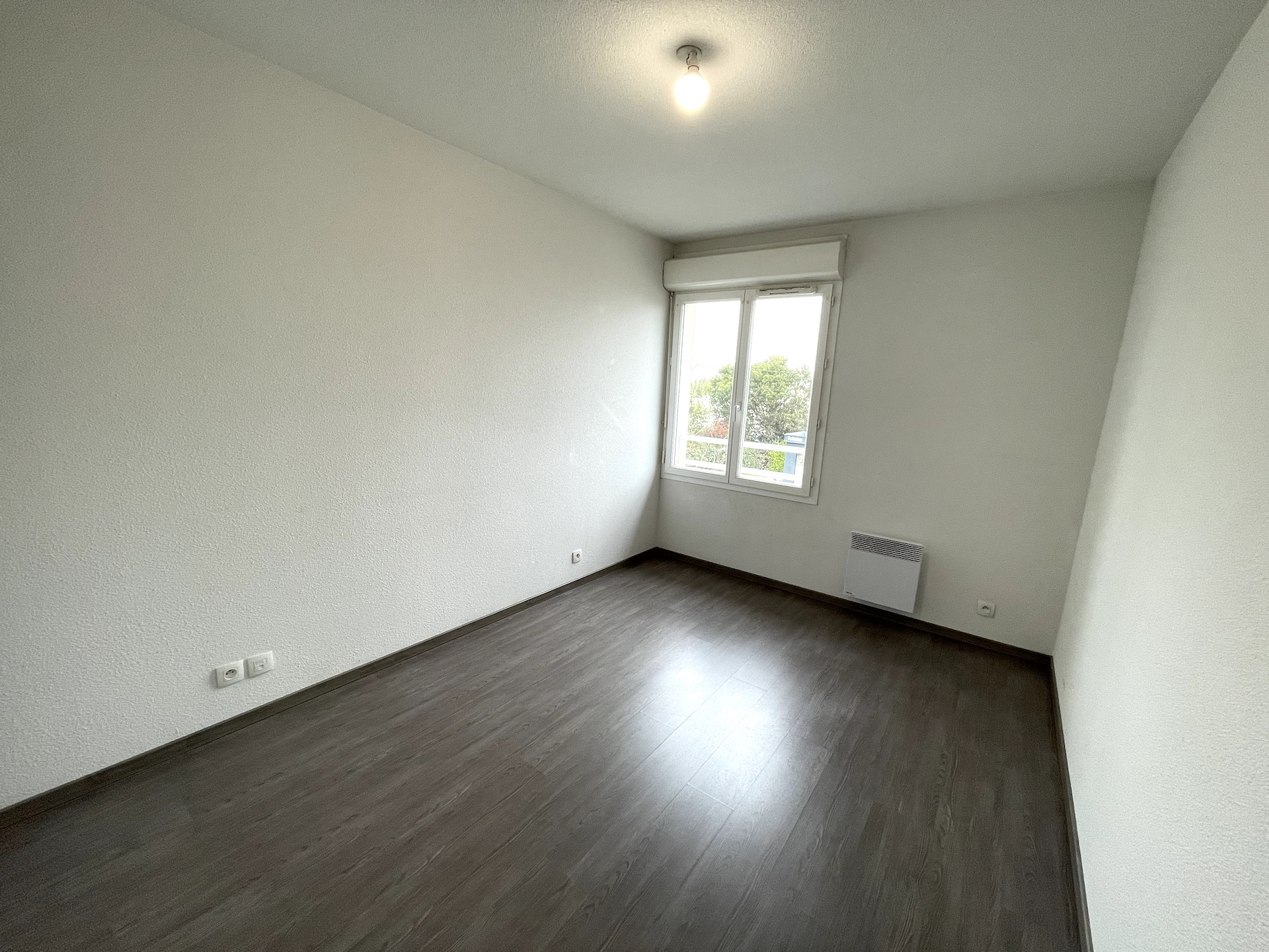 PESSAC – Proche Rocade – Beau T3 – Balcon & BOX