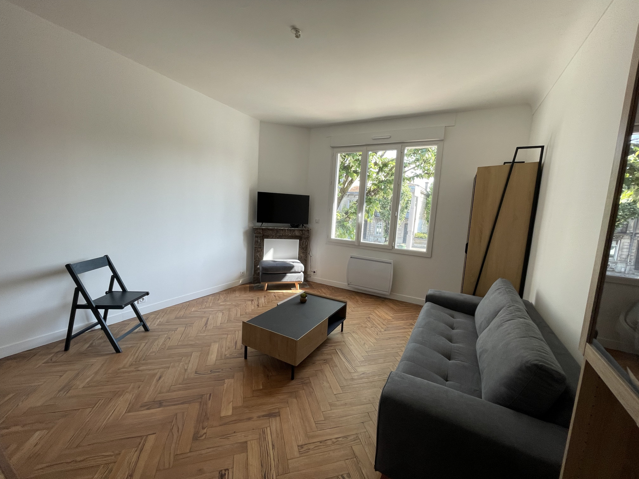 Bordeaux – Barrière de Pessac – T1 meublé rénové 25 M2