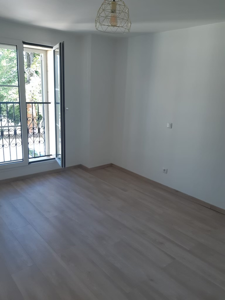 BOULIAC AVENUE D ELA BELLE ETOILE MAISON T 03  DE 65.73 D 18 AVEC EXTERIEUR
