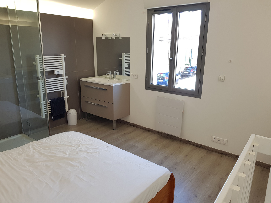 Bordeaux – Barrière de Toulouse, Charmante maisonnette meublée 24m2