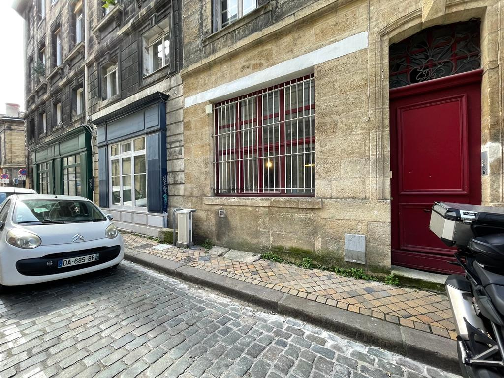 Bordeaux – St MICHEL – Murs Commerciaux