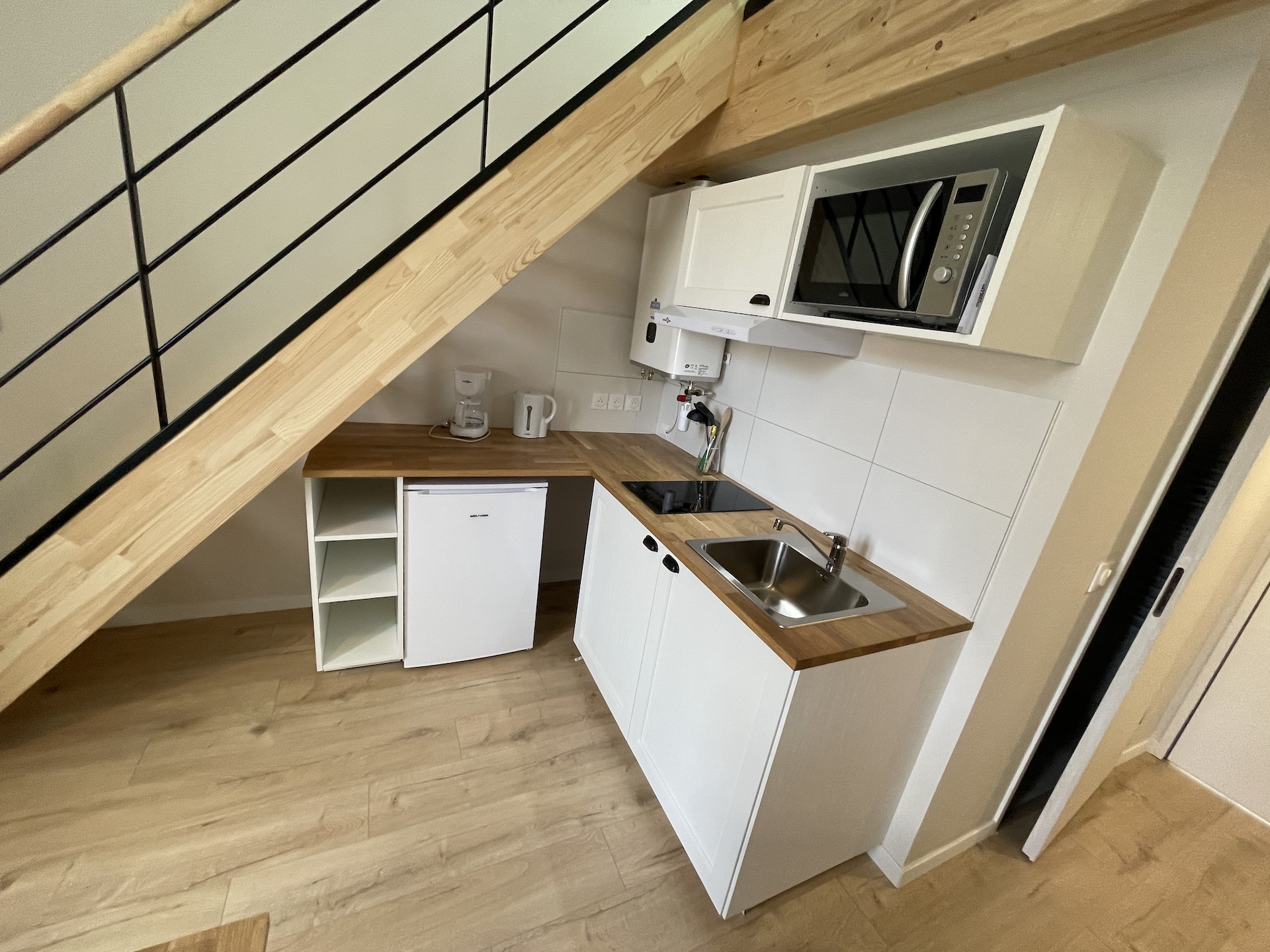 Bordeaux – Victoire – Charmant T1 bis neuf Meublé (L6)