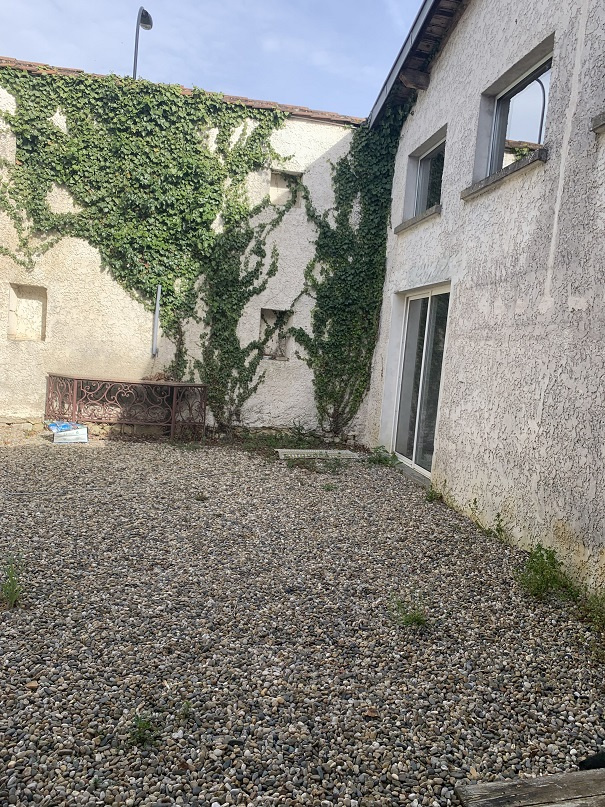 BOULIAC – Château Le Pian – Local à louer 267 m2