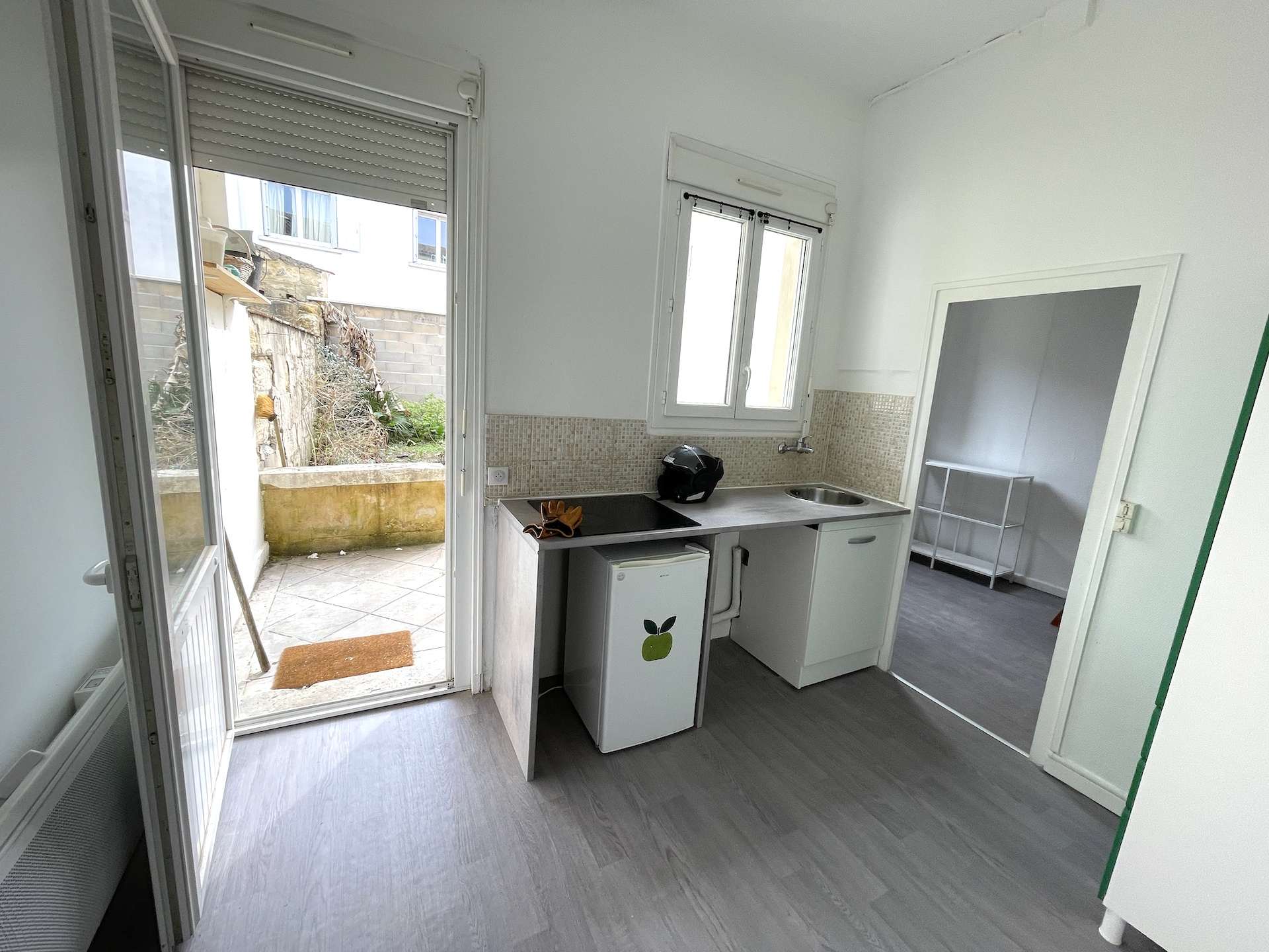 Bordeaux – Nansouty (rue de St Macaire) – Joli Studio avec jardin privatif