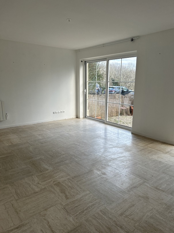 BOUILLAC, Avenue Du Chateau Maison T 03 de 69.53 m2  avec exterieur D 06