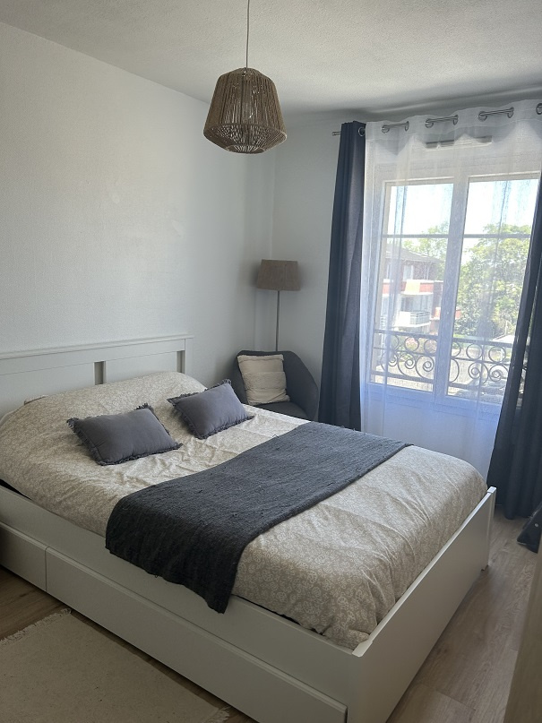 Carbon Blanc – Charmant T2 de 42 m2 meublé avec balcon