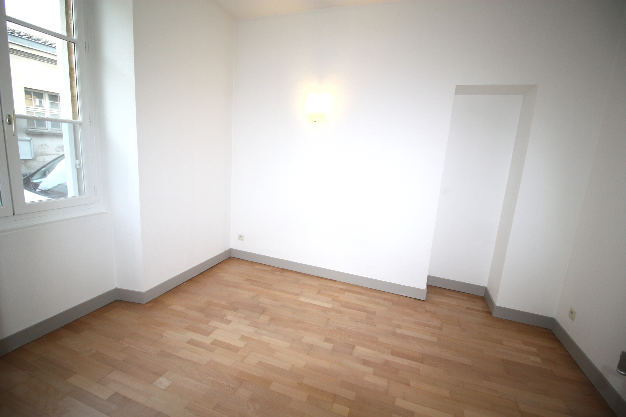 Bordeaux   Jardin Public   Beau T2 de 33 m2