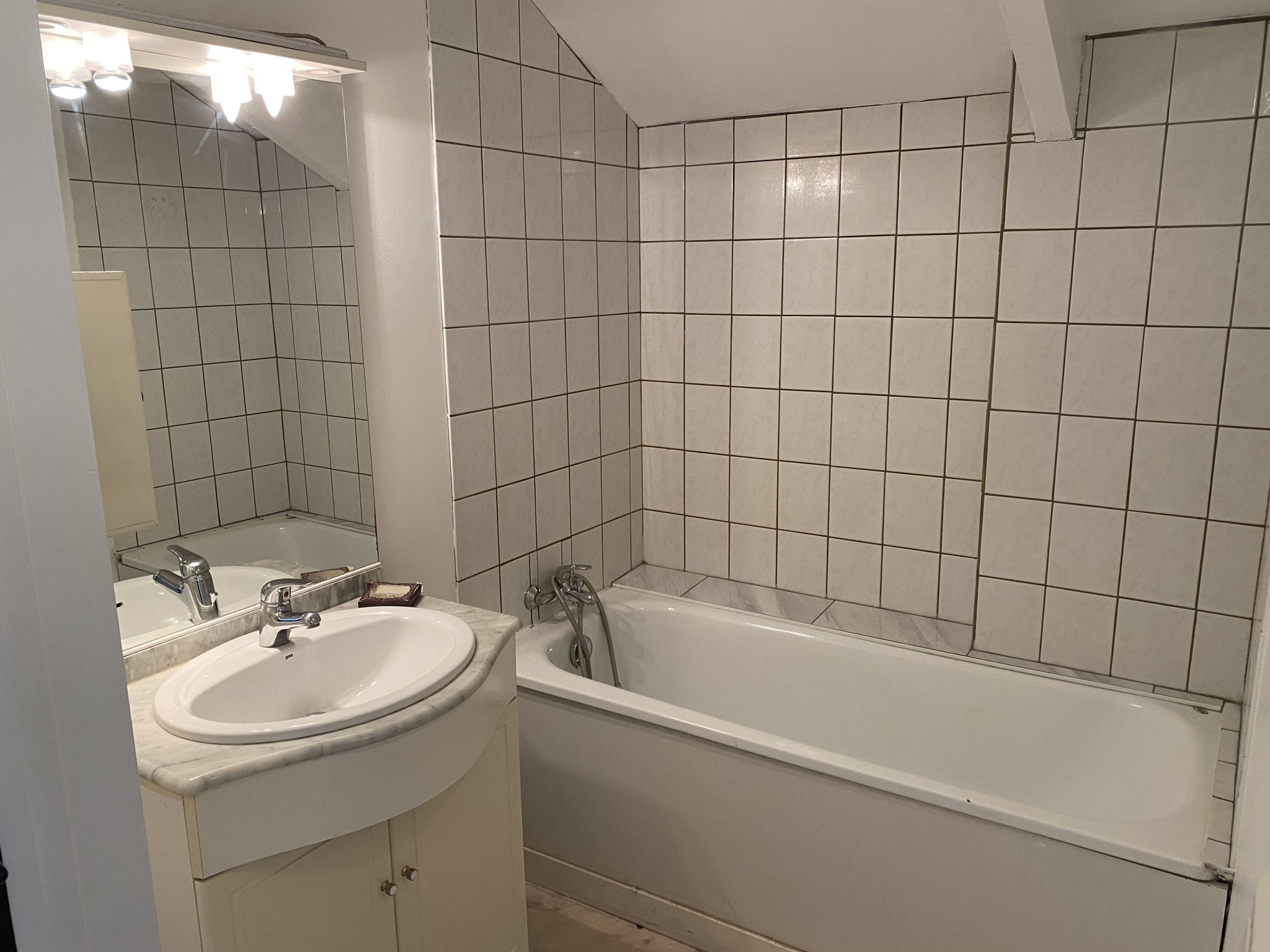Bordeaux Pellegrin – T1 bis avec Mezzanine et Jardin