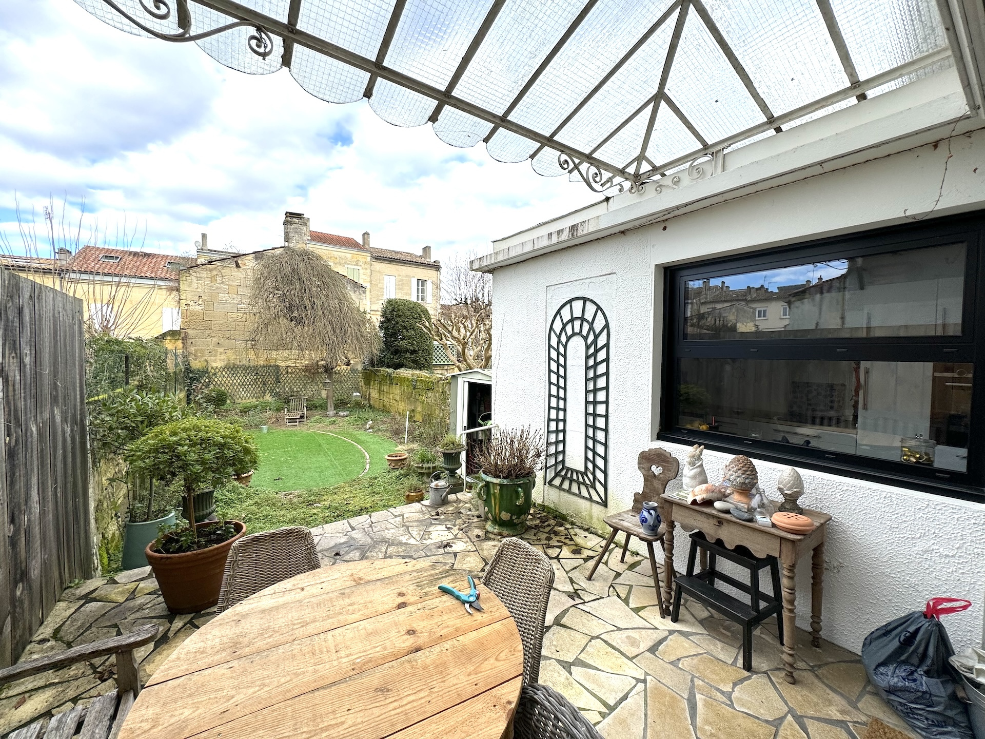 Libourne – Proche Gare – Charmante Maison de 130 m2 avec jardin