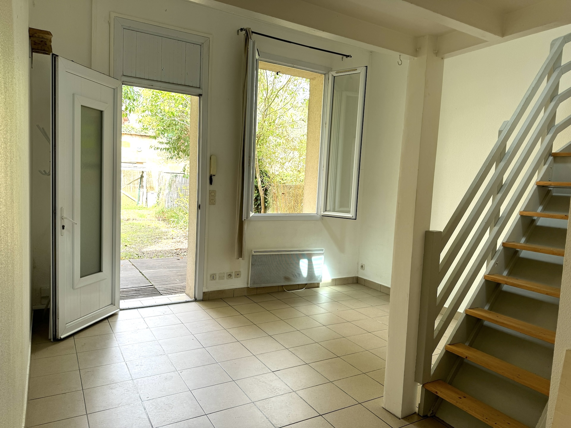 Sous-compromis – Bordeaux Nansouty – RARE – Maison T1 bis de 30 m2 avec jardin de 57m2