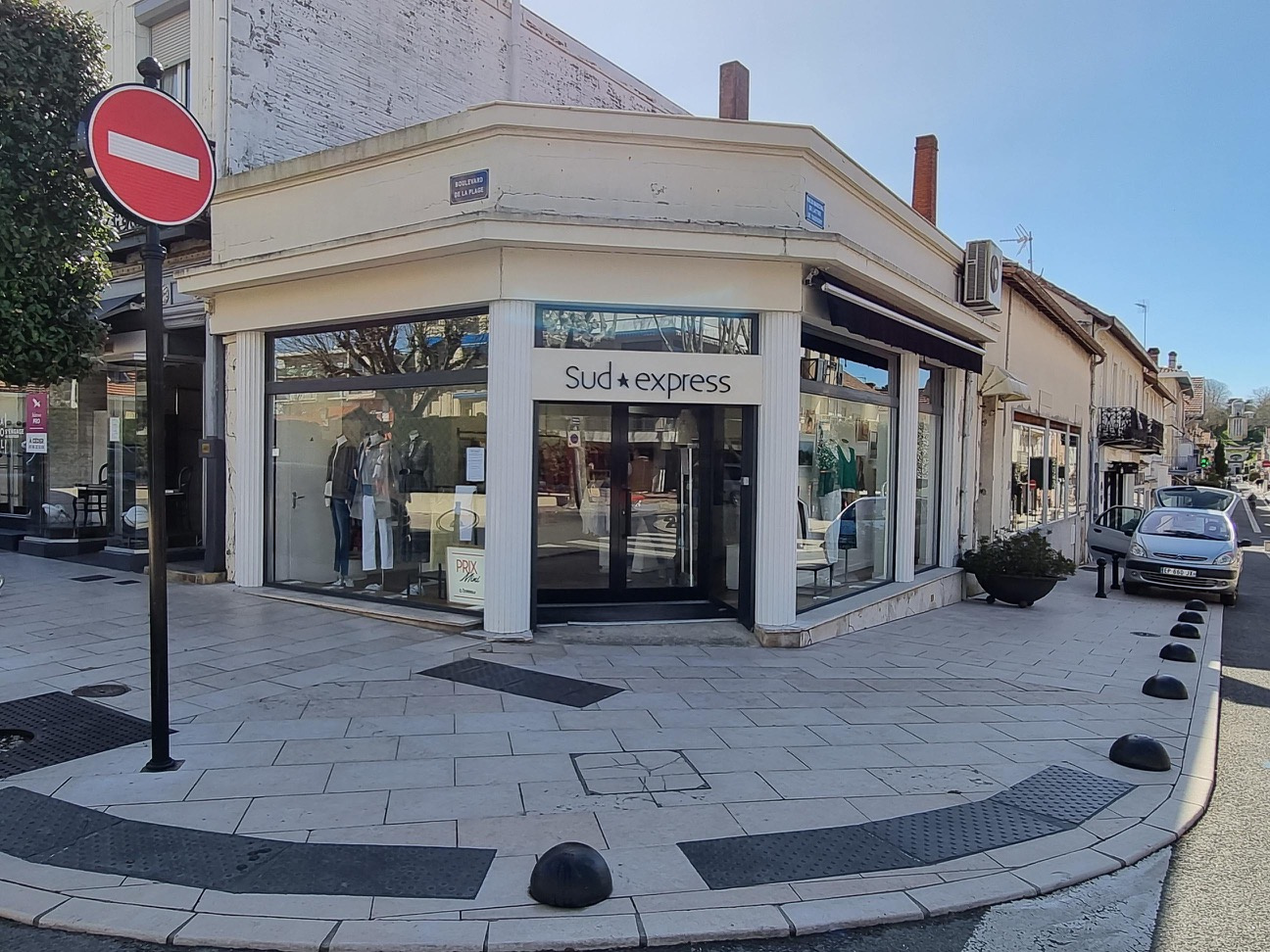 Arcachon – ville d’été – Murs Commerciaux à vendre – 2 lots