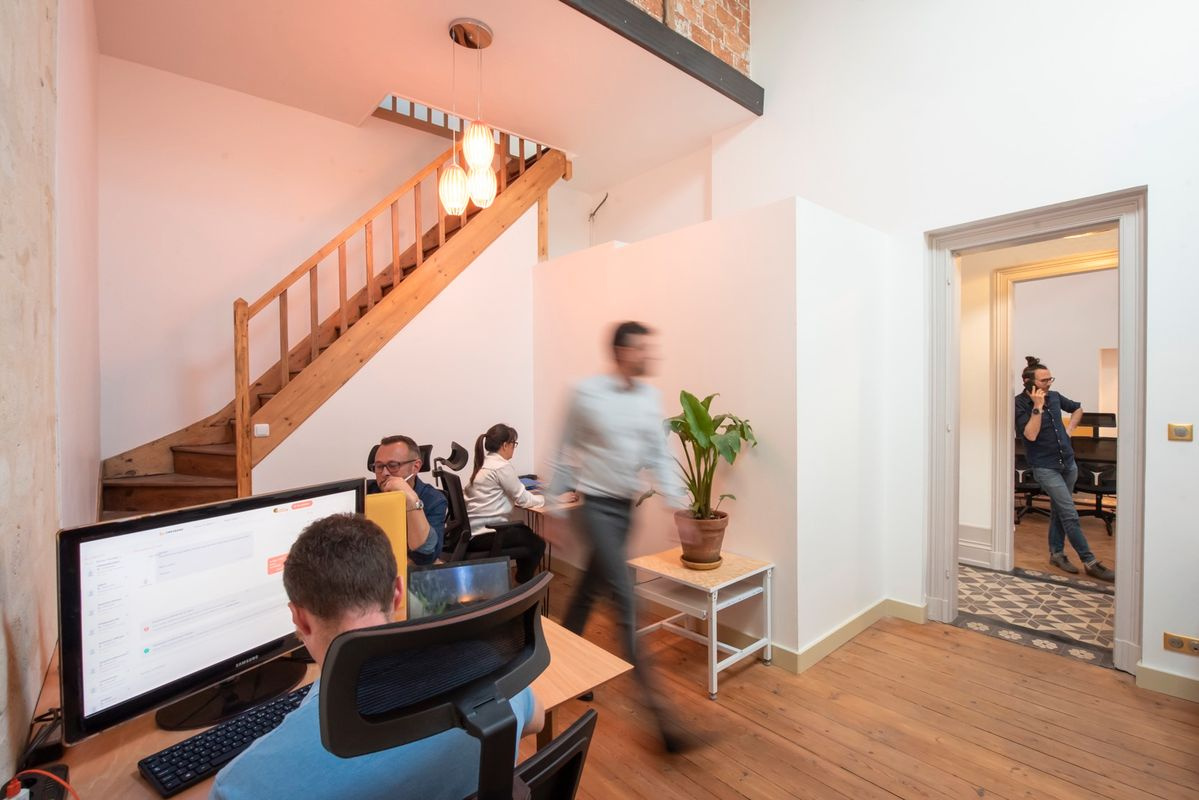 Cocosy Coworking-Poste de travail individuel -3 min gare St Jean