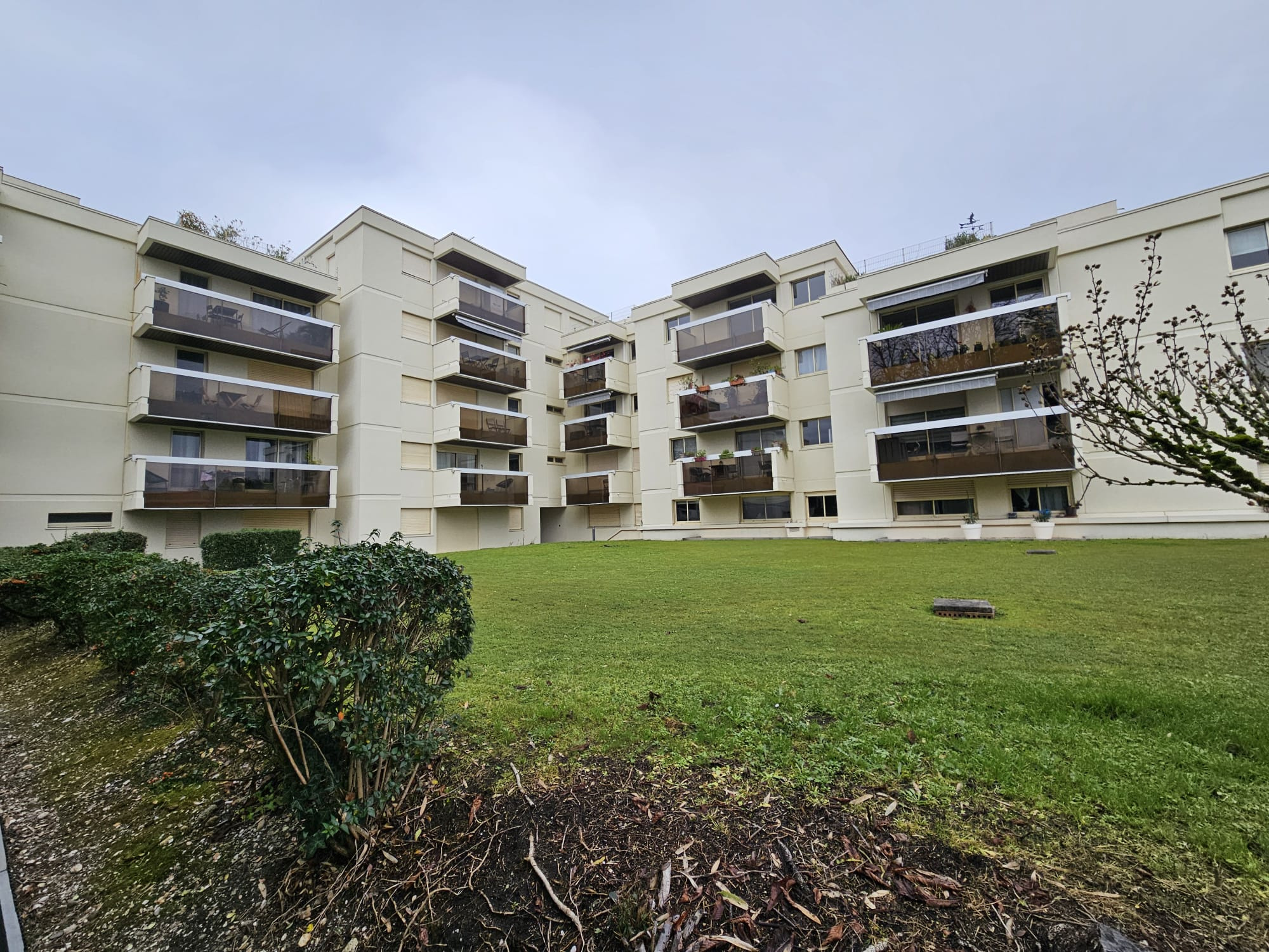 Bordeaux – Cité Administrative – Charmant T2 meublé avec parking