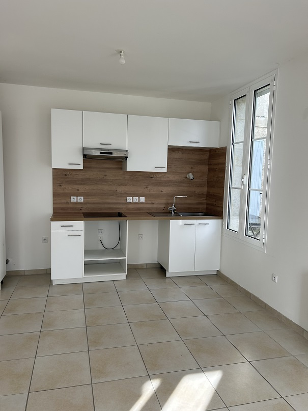 BOULIAC – MAISON T 03 DUPLEX AVEC EXTERIEUR