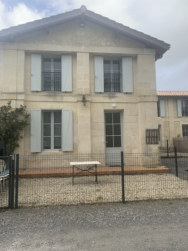 BOULIAC – MAISON T 03 DUPLEX AVEC EXTERIEUR