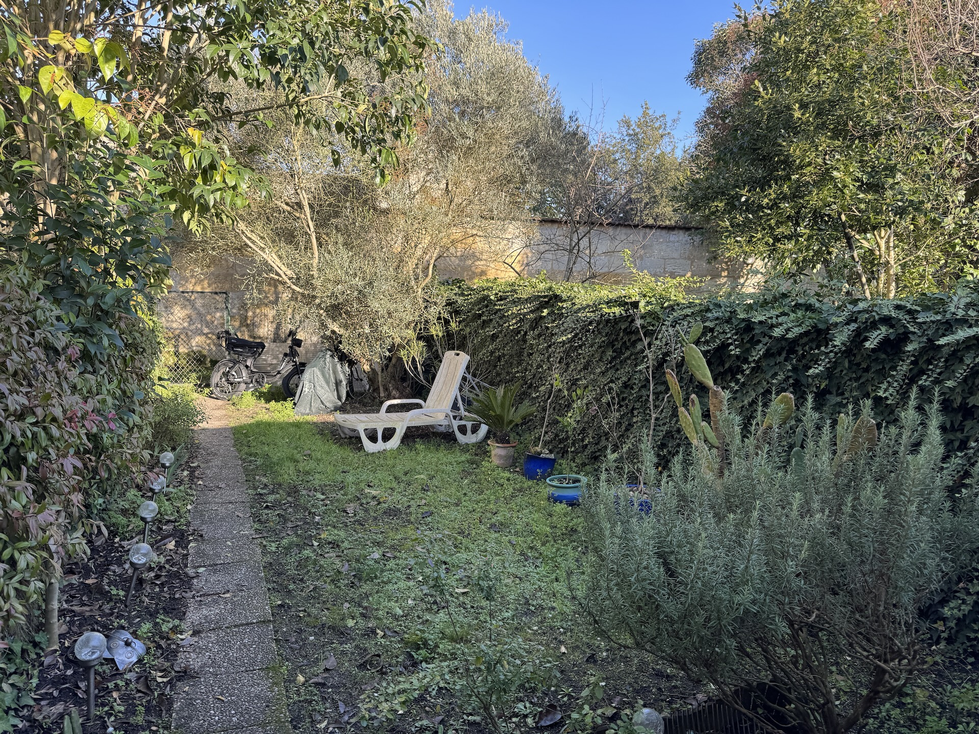Bordeaux Nansouty – RARE – Maison T2 de 30 m2 avec jardin de 54m2 !