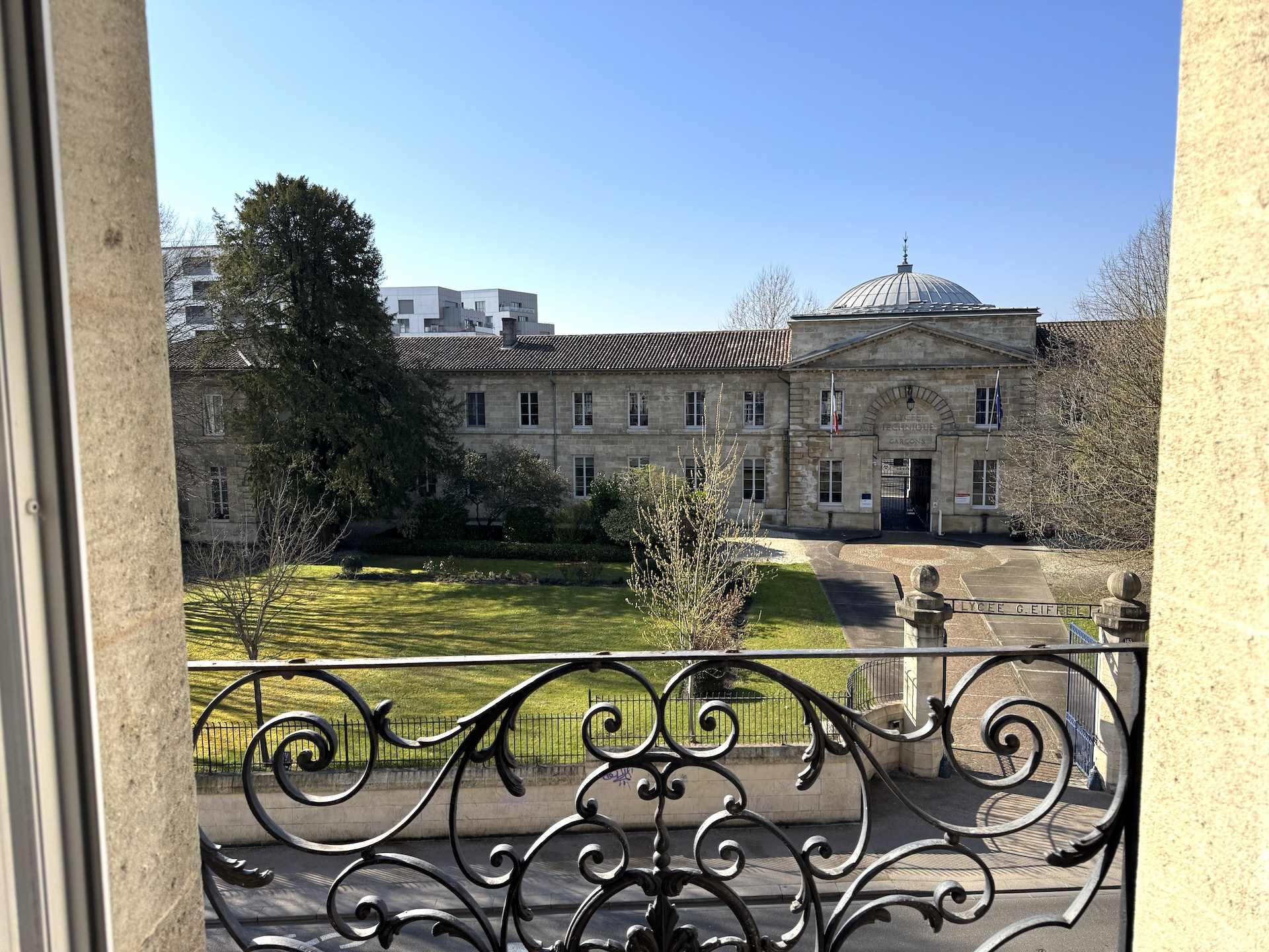 Bordeaux Victoire – Charmant Studio Rénové Situé Plein Sud