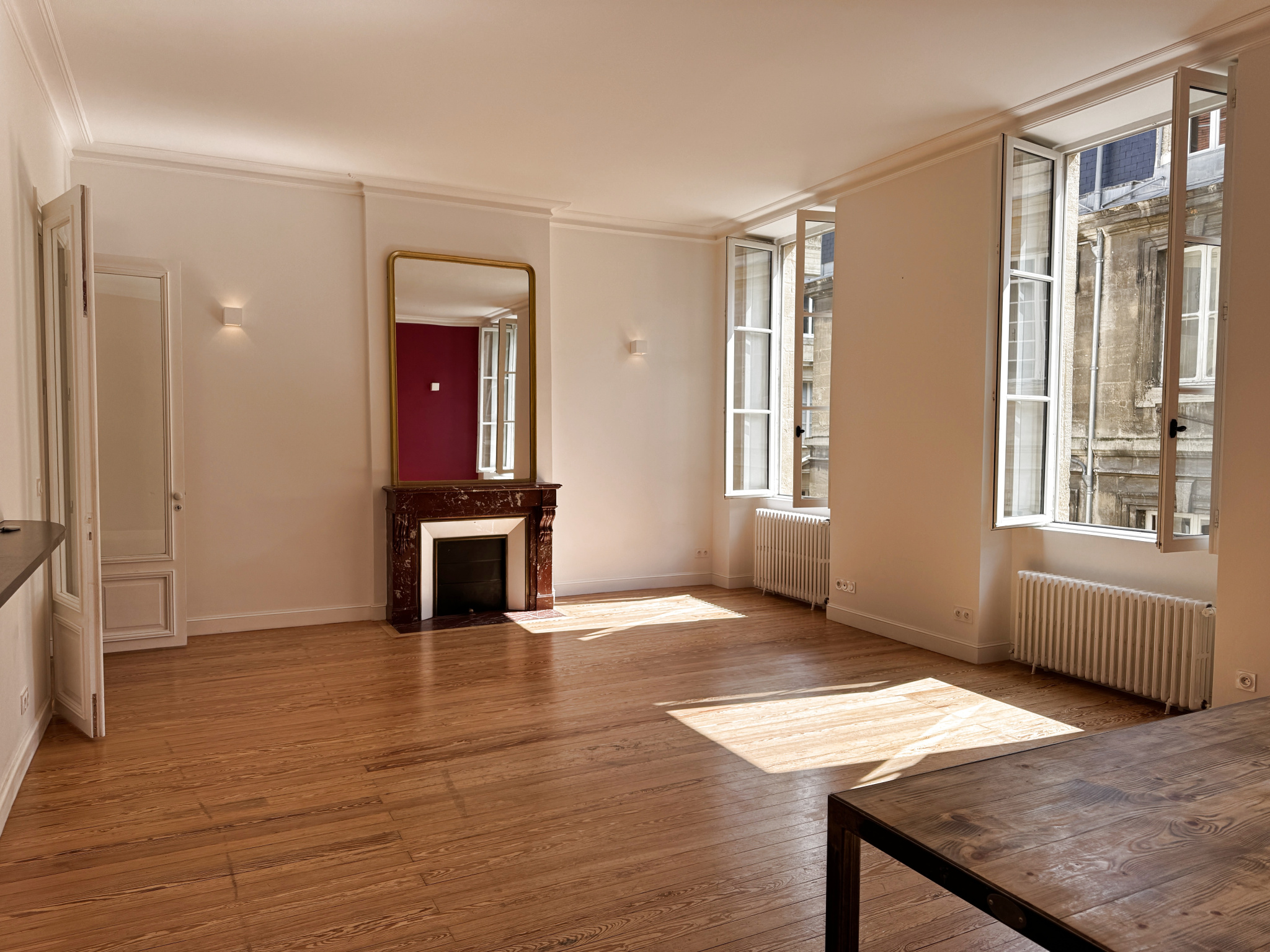 Bordeaux – Intendance – Magnifique Appartement 3 pièces de 110 m2 avec terrasse