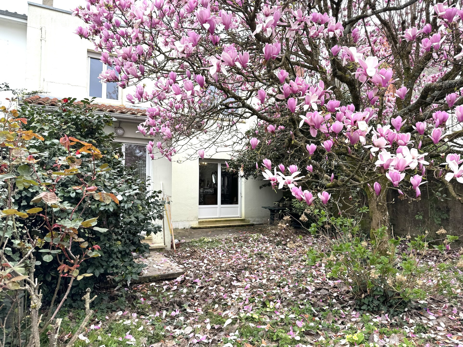Bègles – Barrière de Bègles – Charmante Maison T5 de 132 m 2 avec jardin et dépendance