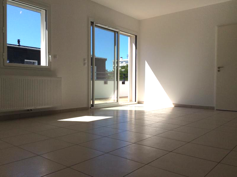 Mérignac – Proche Centre Ville – Très joli T3 avec Parking et Balcon
