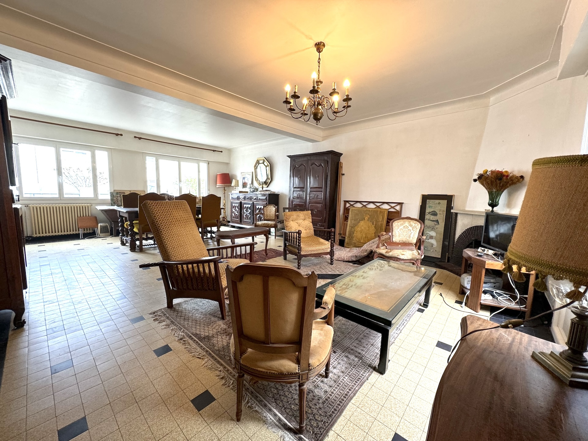 Bègles – Barrière de Bègles – Charmante Maison T5 de 132 m 2 avec jardin et dépendance
