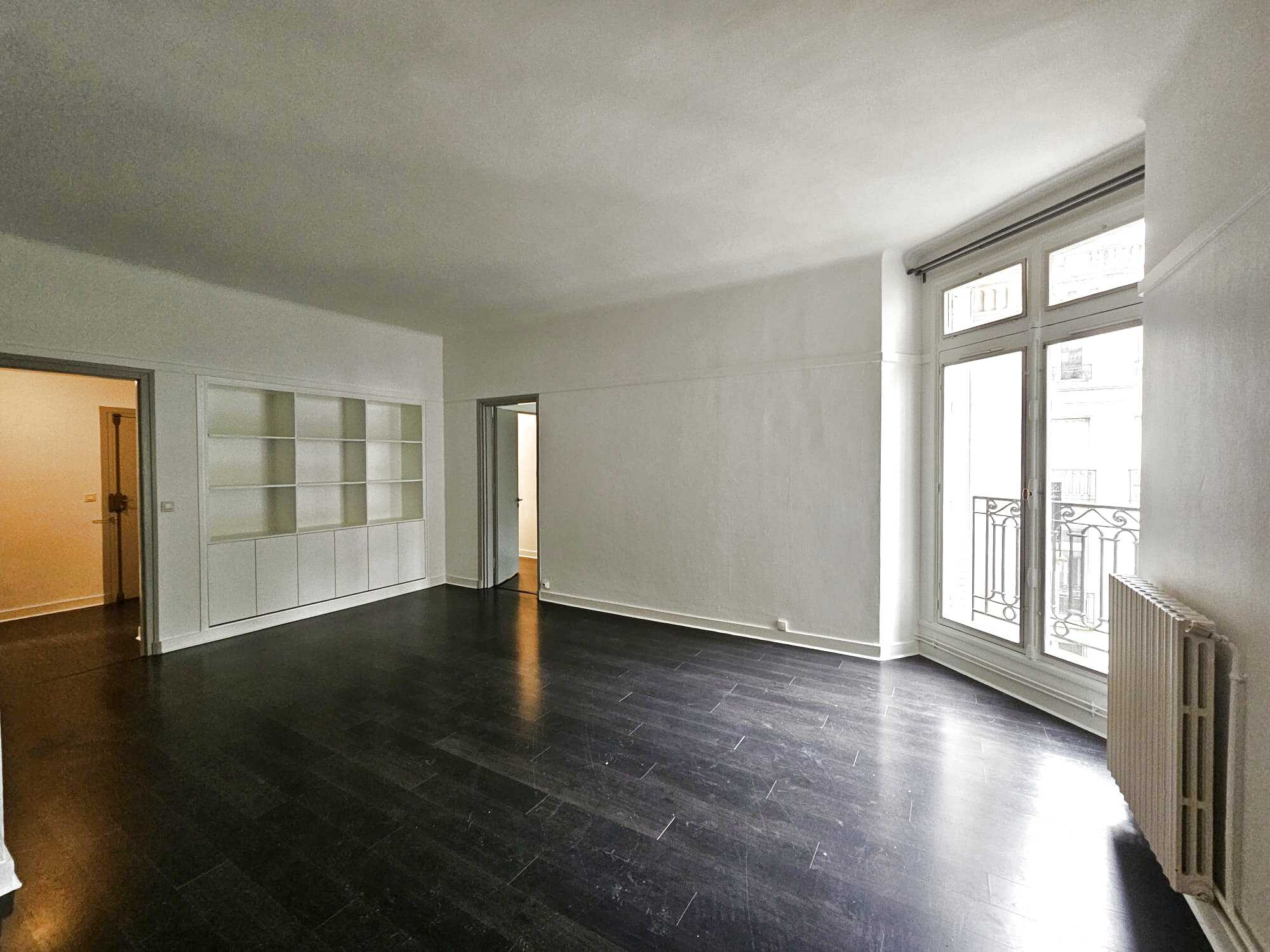 Bordeaux Quinconces – Spacieux T2 au calme de 75m2 – Chauffage inclus