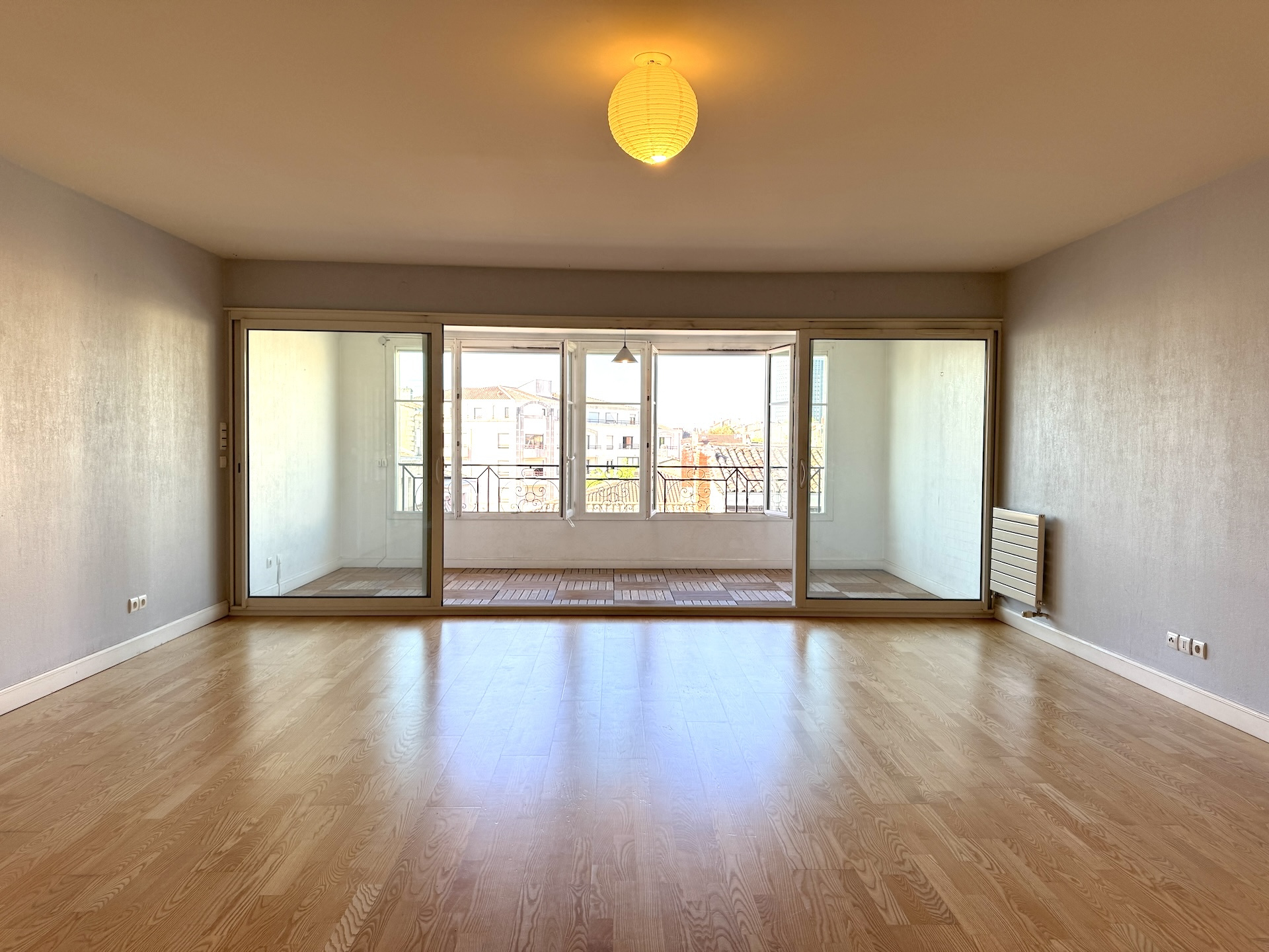 Bordeaux – Croix Blanche –  Appartement T4 RARE 162 m2