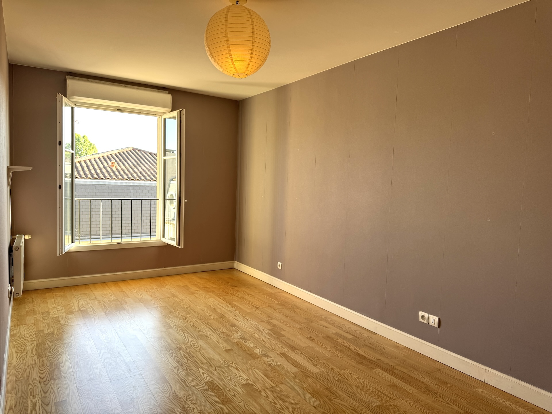 Bordeaux – Croix Blanche –  Appartement T4 RARE 162 m2
