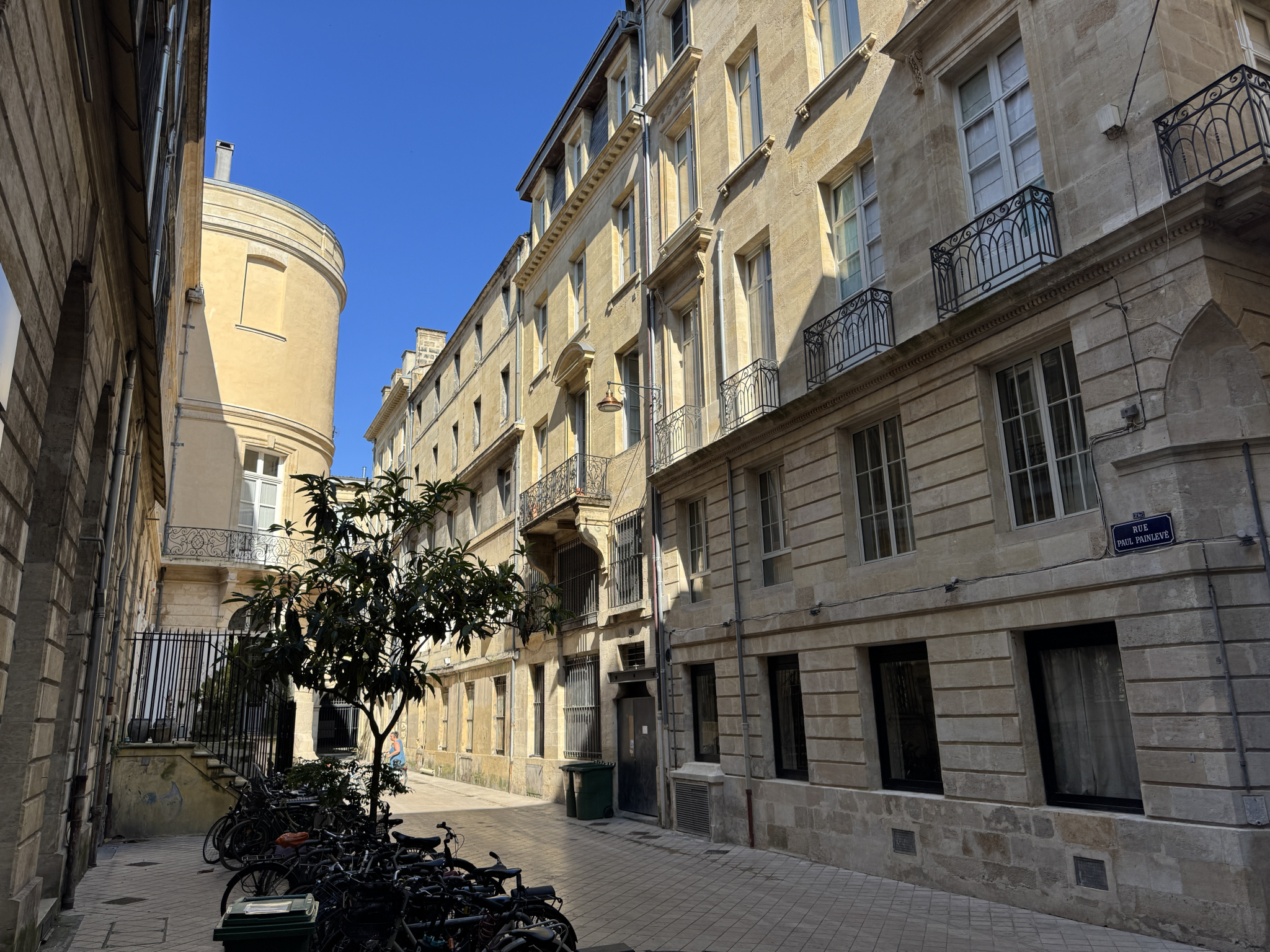Bordeaux – Intendance – Magnifique Appartement 3 pièces de 110 m2 avec terrasse