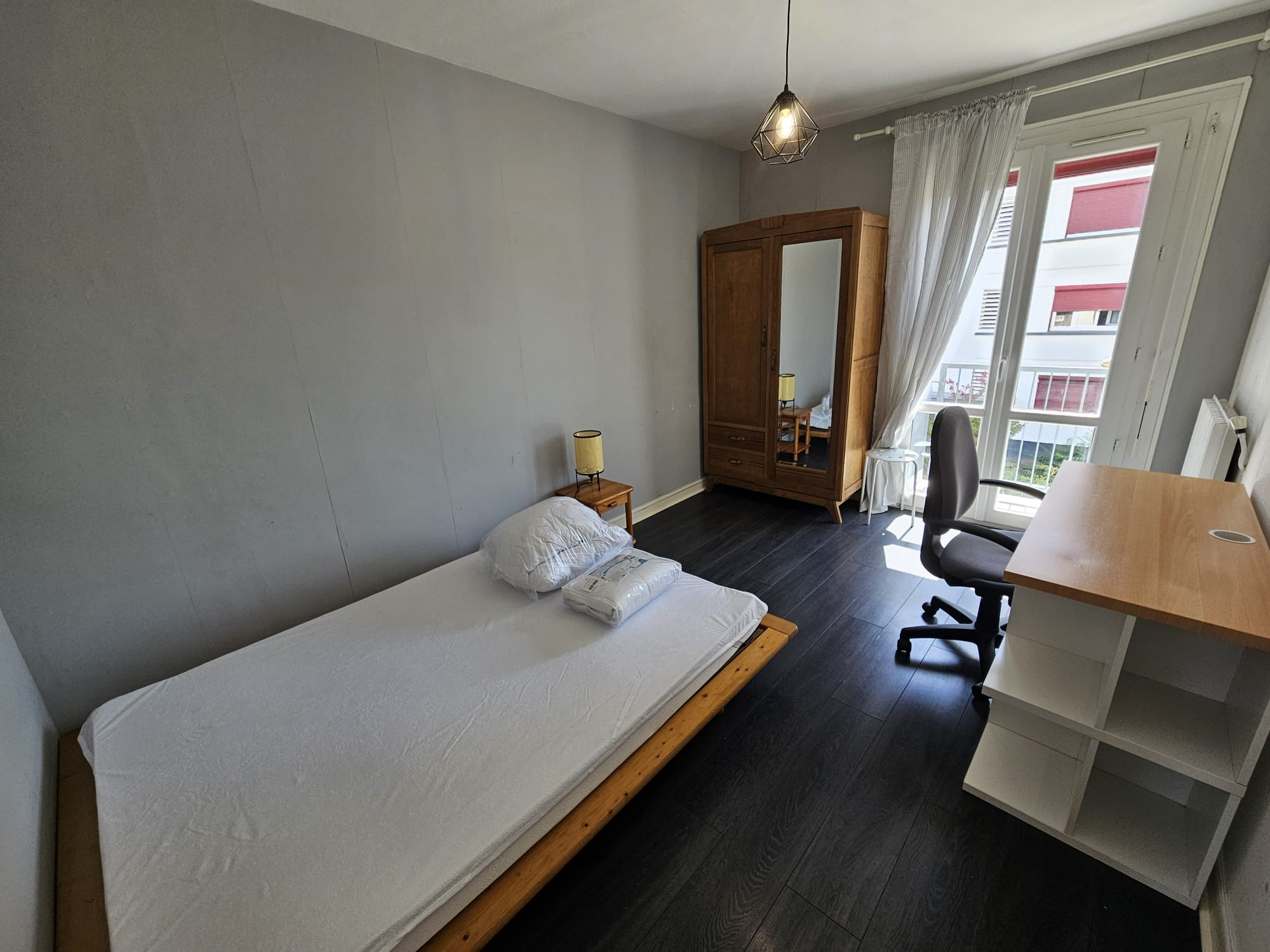 Talence – Barrière de Toulouse – Charmant T4 meublé