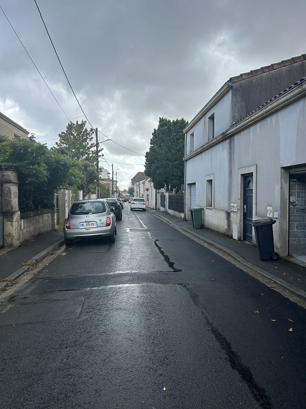 BORDEAUX SAINT AUGUSTIN ( MERIGNAC ) Appartement T 03 Meublé de 70.69 m2 avec garage