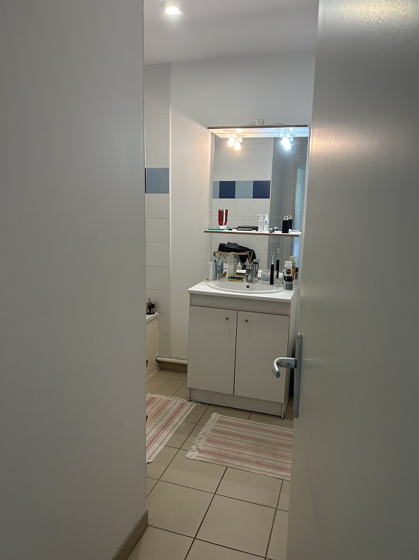 BORDEAUX SAINT AUGUSTIN ( MERIGNAC ) Appartement T 03 Meublé de 70.69 m2 avec garage