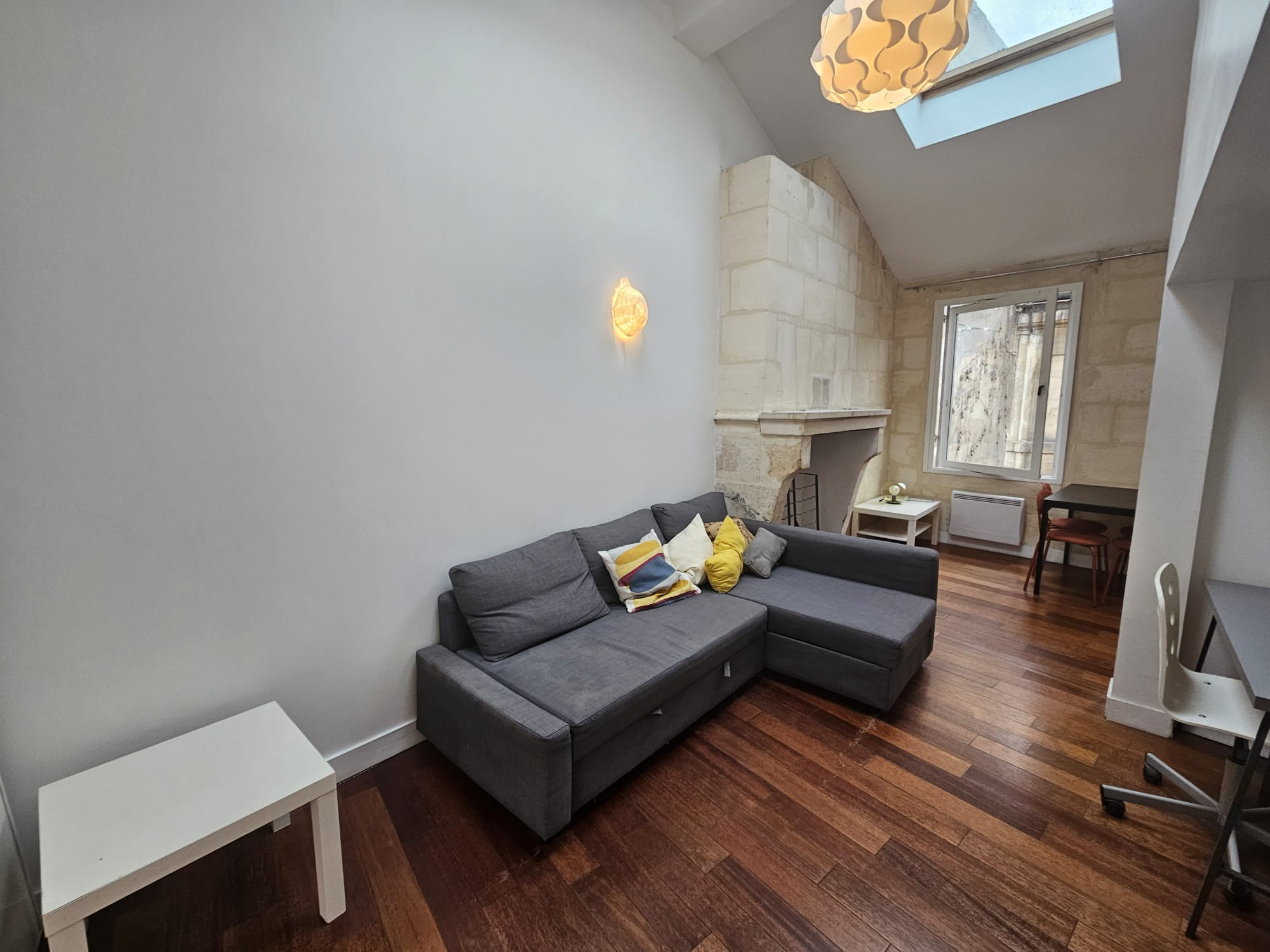 Bordeaux – St Michel – Joli T2 Meublé