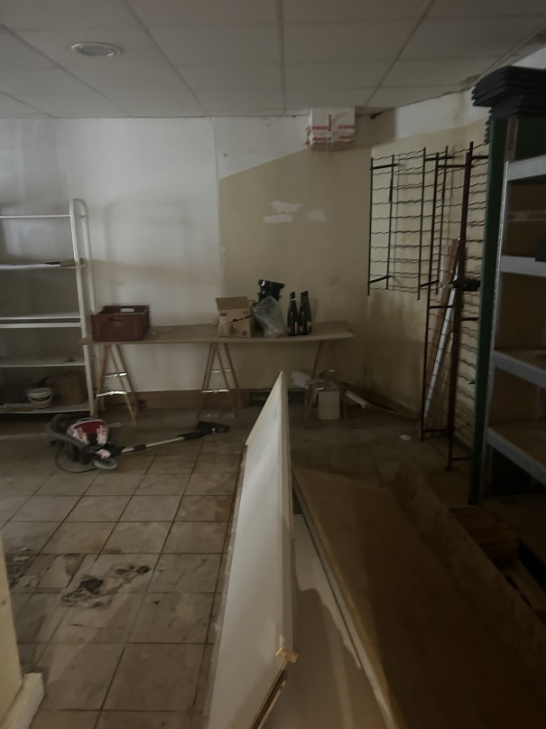 LOCAL COMMERCIAL CENTRE VILLE SAINT MEDARD EN JALLES