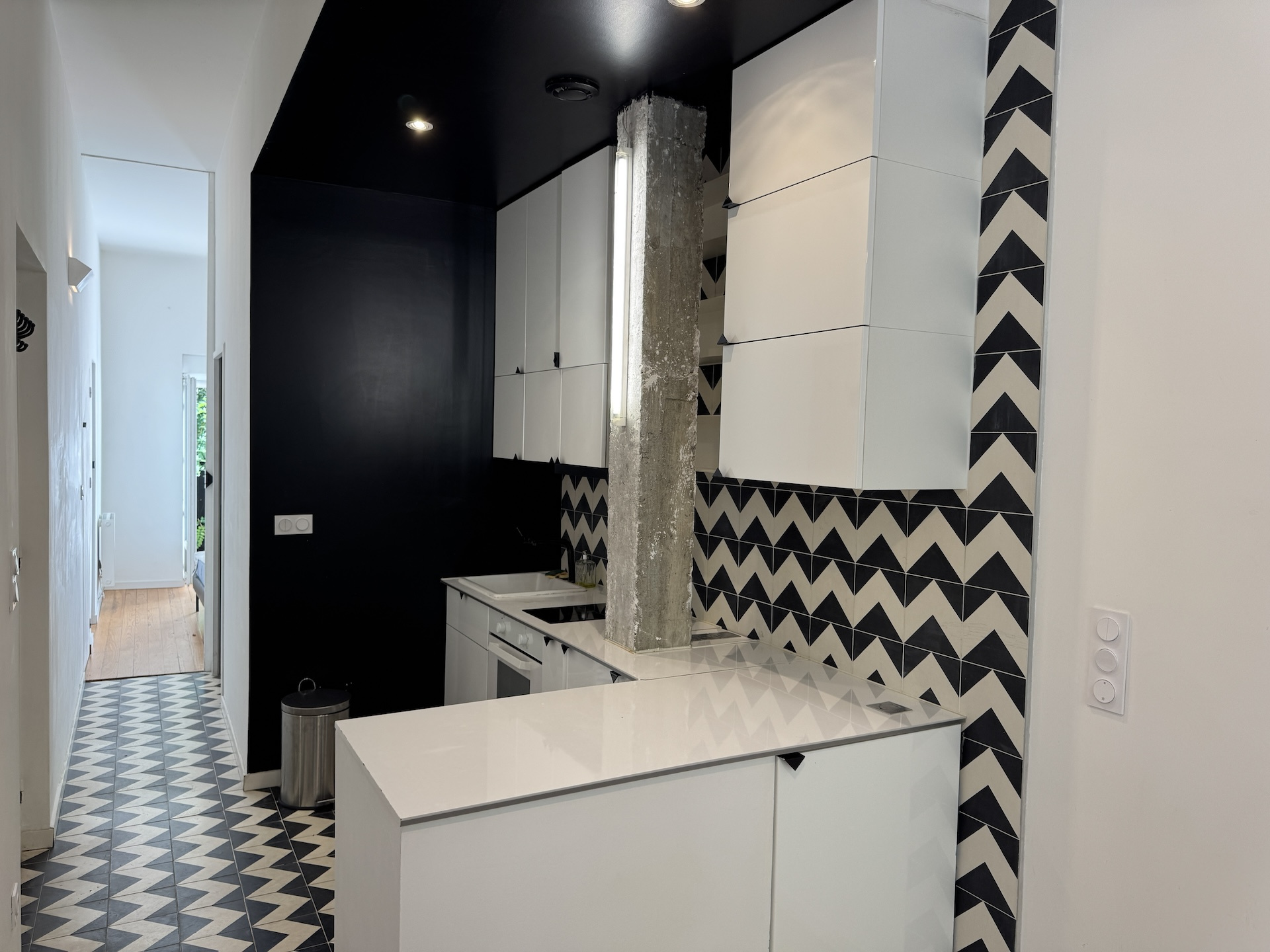 Bordeaux – Saint Genès – Joli T2 de 31 m2 avec jardin